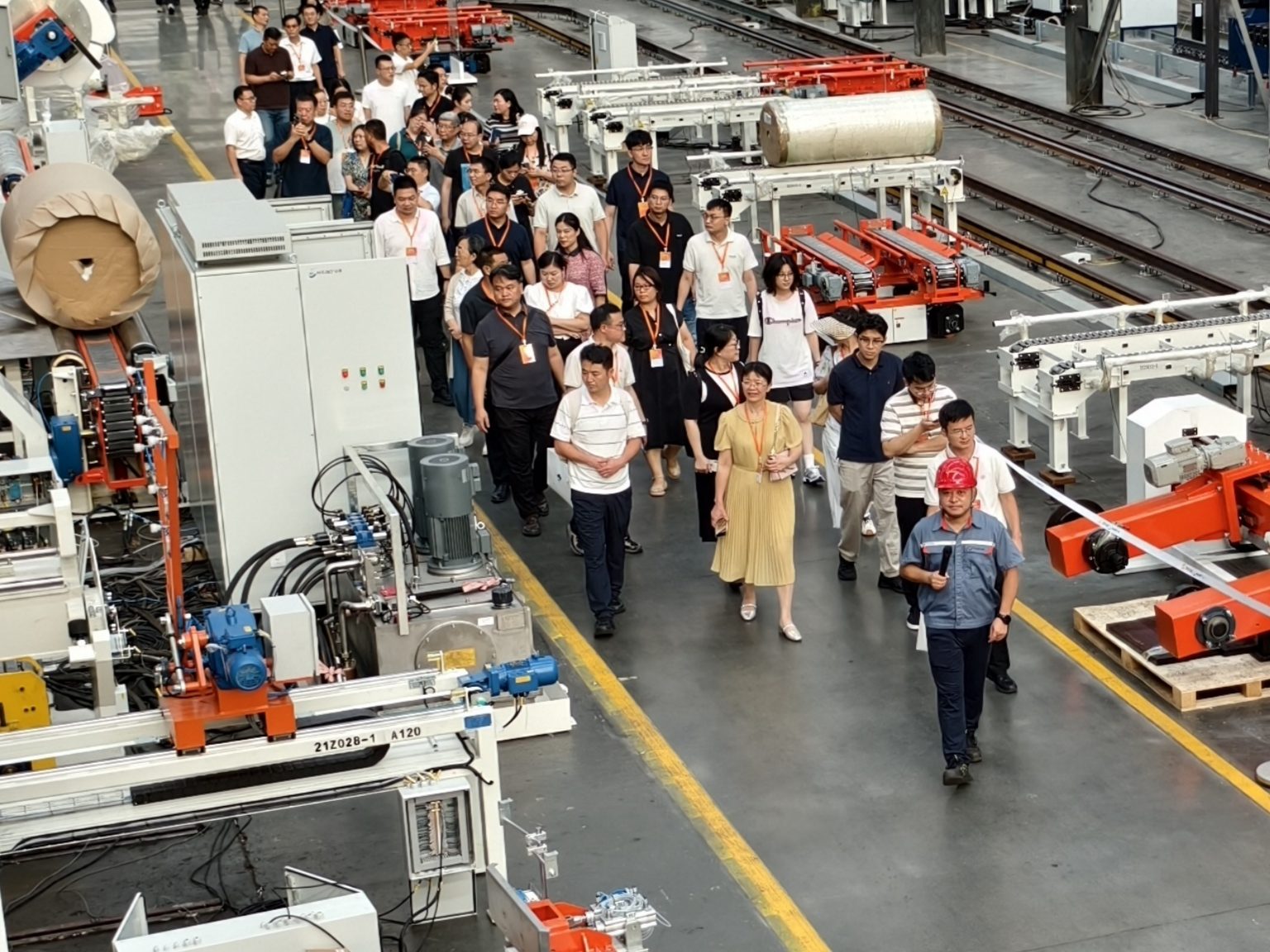 中輕長泰接待“才展三湘云聘優才”參訪團 校企攜手共繪發展新篇